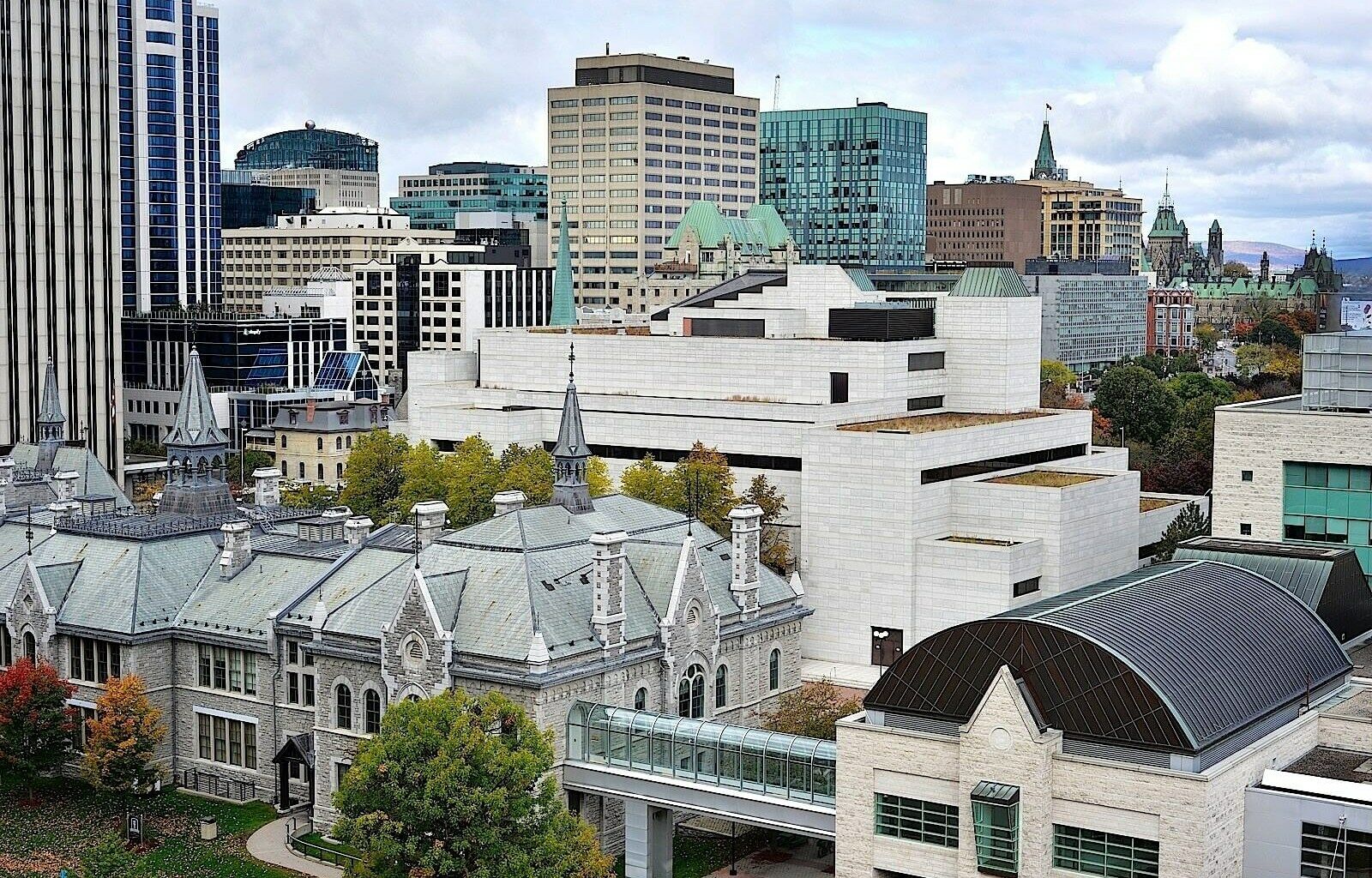 Ottawa Embassy Hotel & Suites Εξωτερικό φωτογραφία